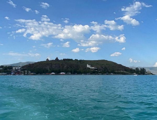 Панорама Севанского полуострова